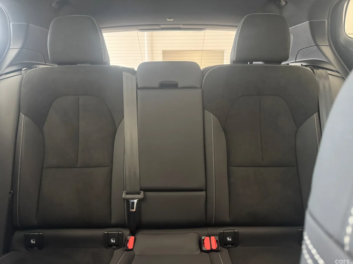 Volvo XC40 Estate/Jeep, Electric, 2023, Grey