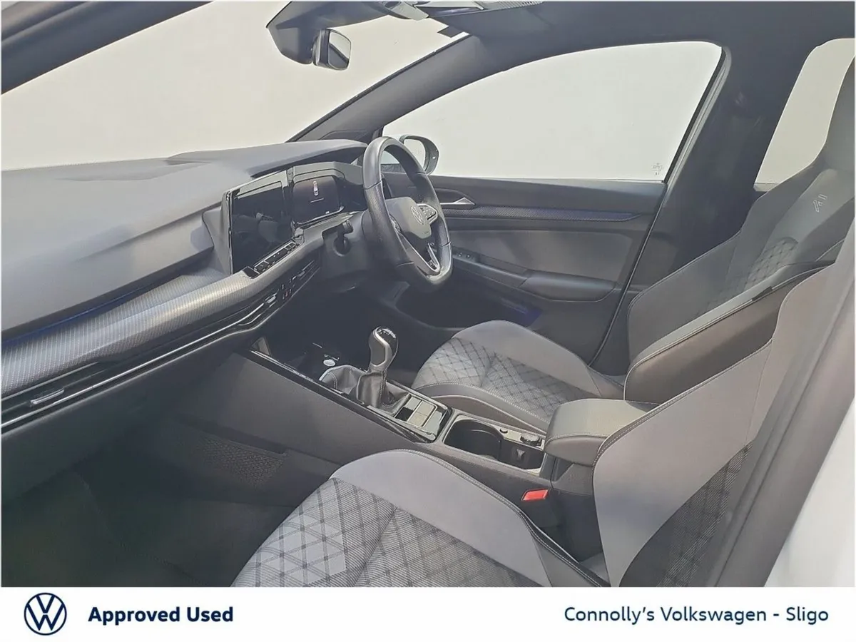 Volkswagen Golf Hatchback, Diesel, 2024, White
