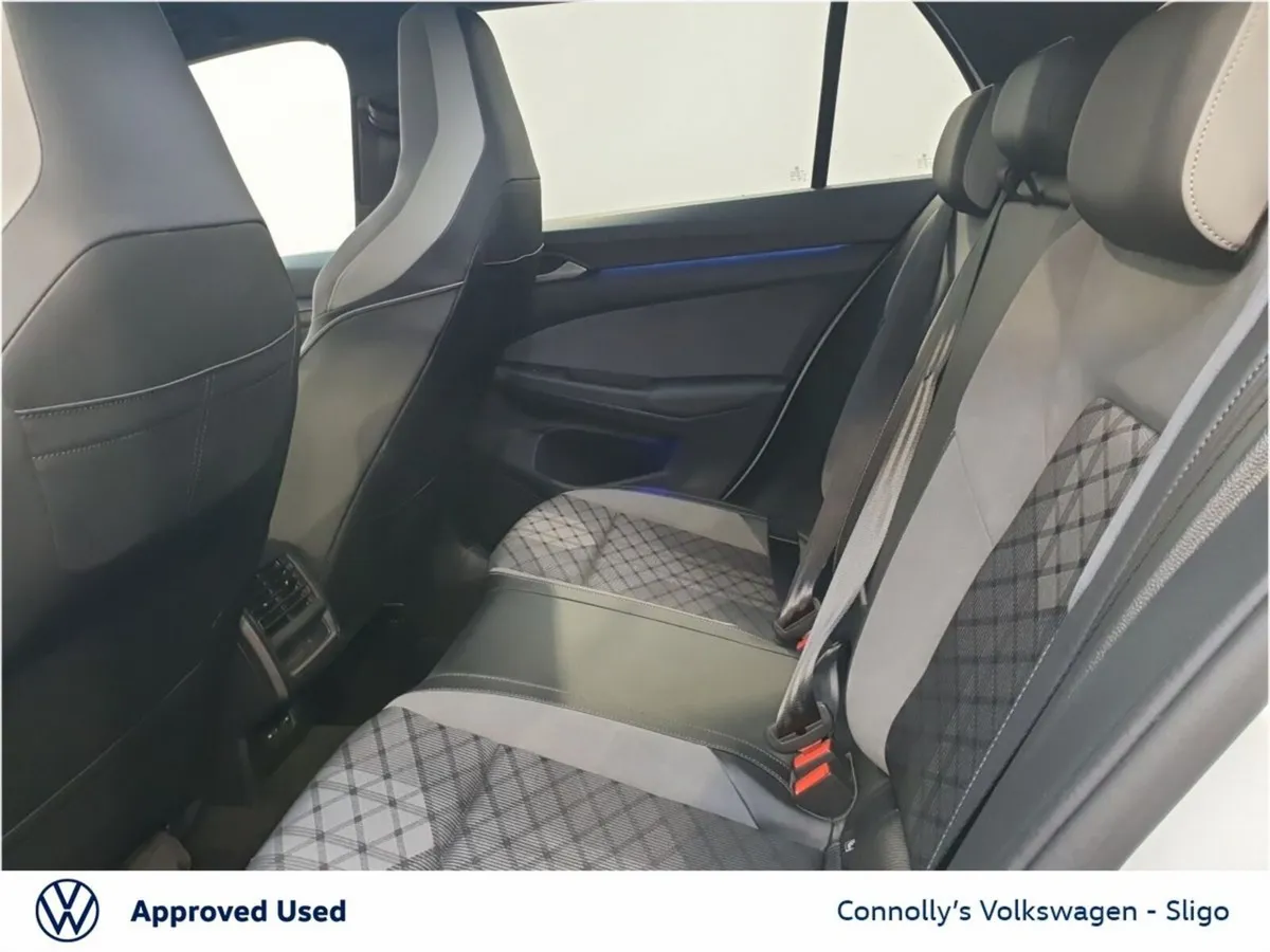 Volkswagen Golf Hatchback, Diesel, 2024, White