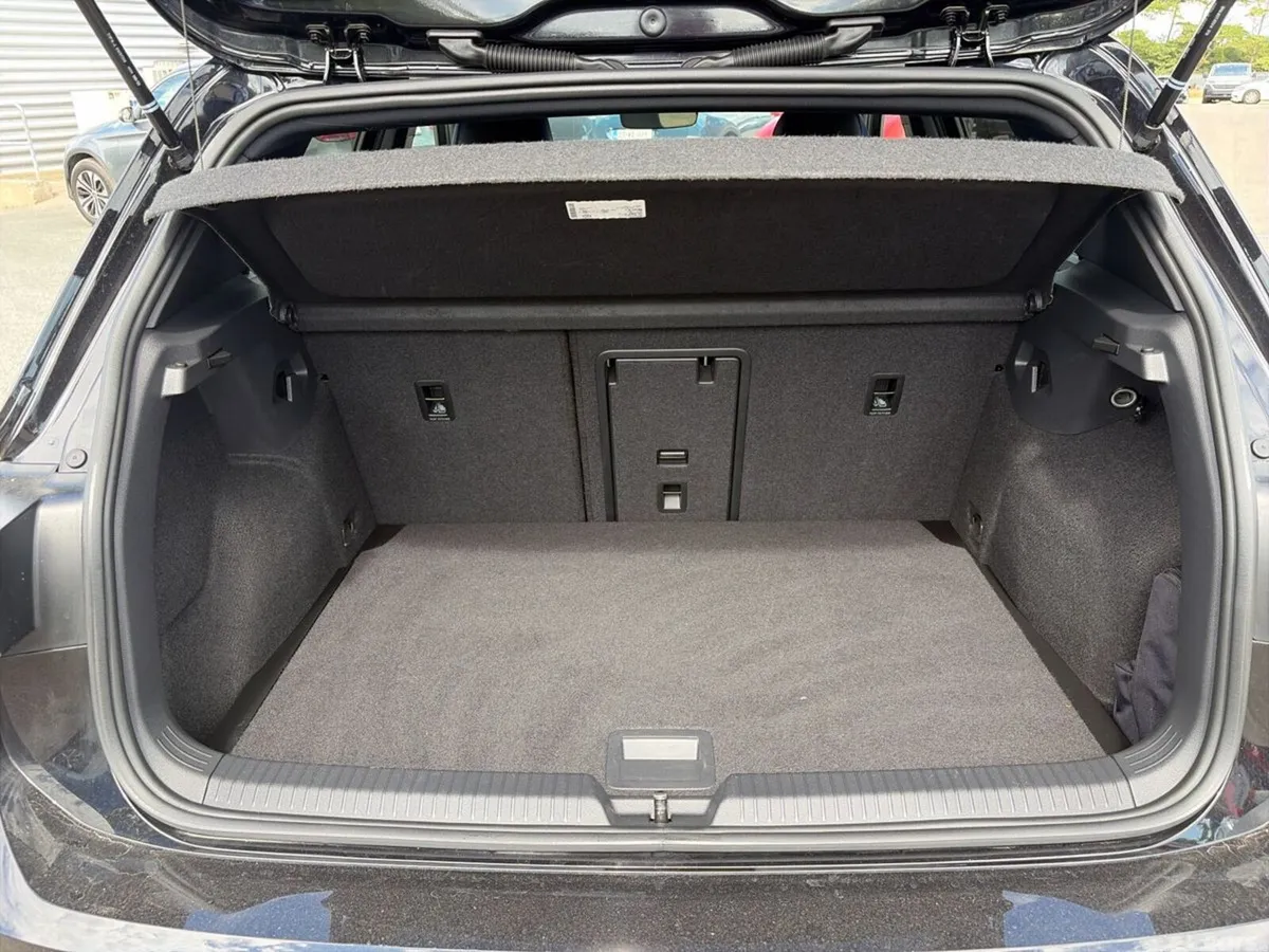 Volkswagen Golf Hatchback, Petrol, 2024, Black