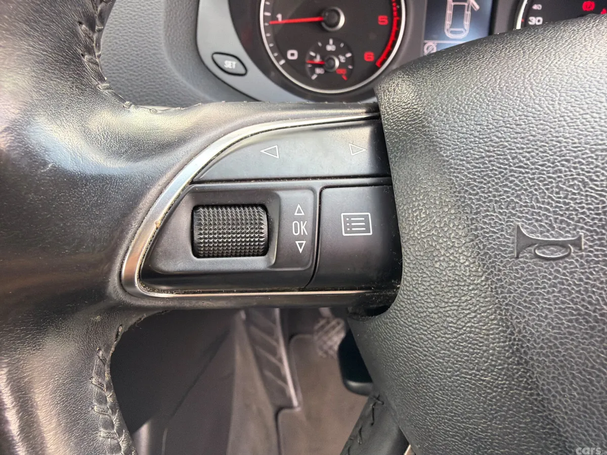 Audi Q3 SUV, Diesel, 2013, Beige