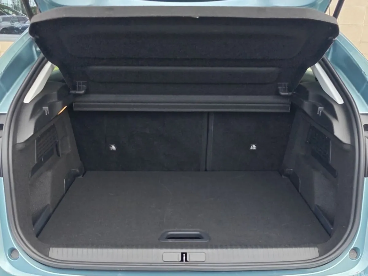 Citroen e-C4 Hatchback, Electric, 2025, Blue