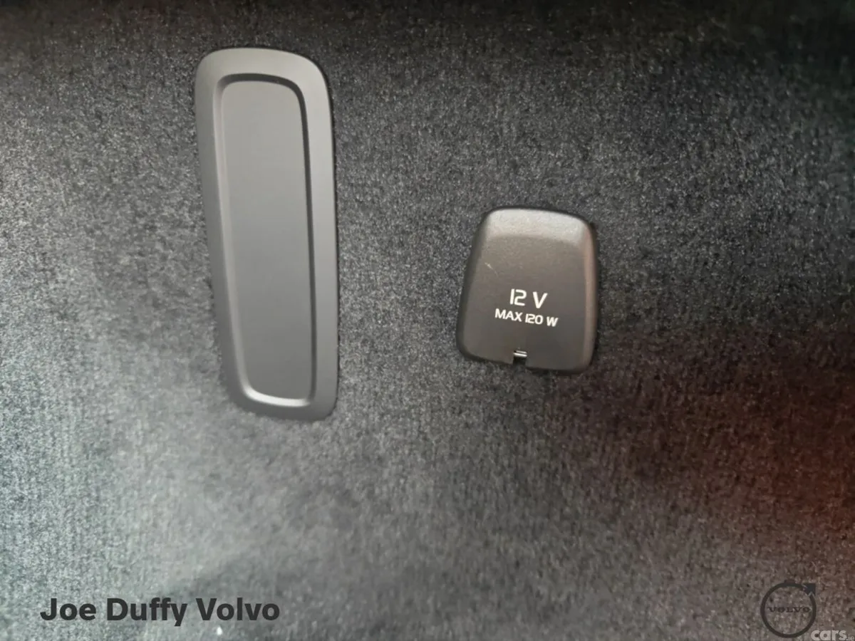 Volvo ES90 Hatchback, Electric, 2026, Silver