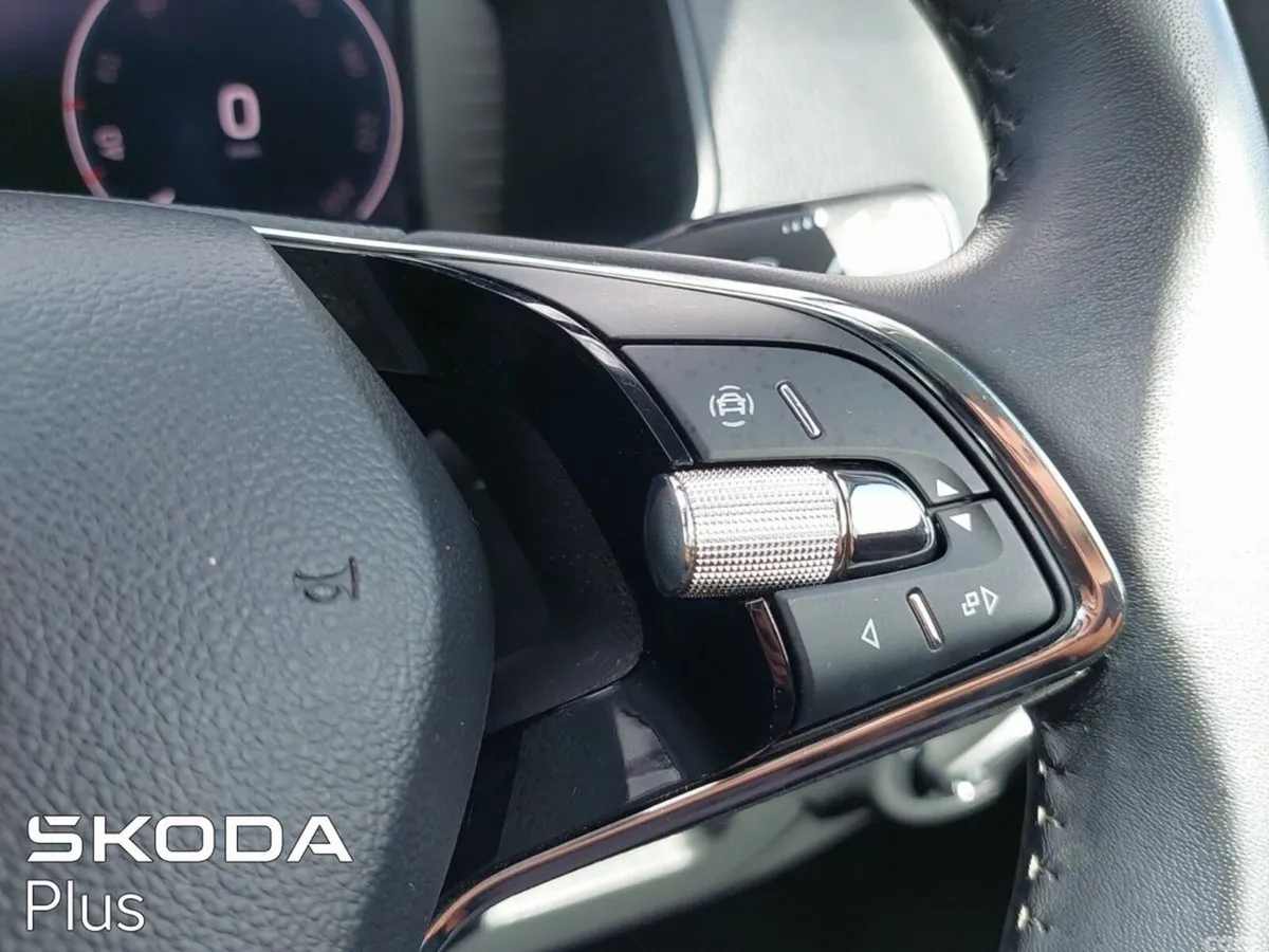 Skoda Karoq SUV, Diesel, 2024, Grey