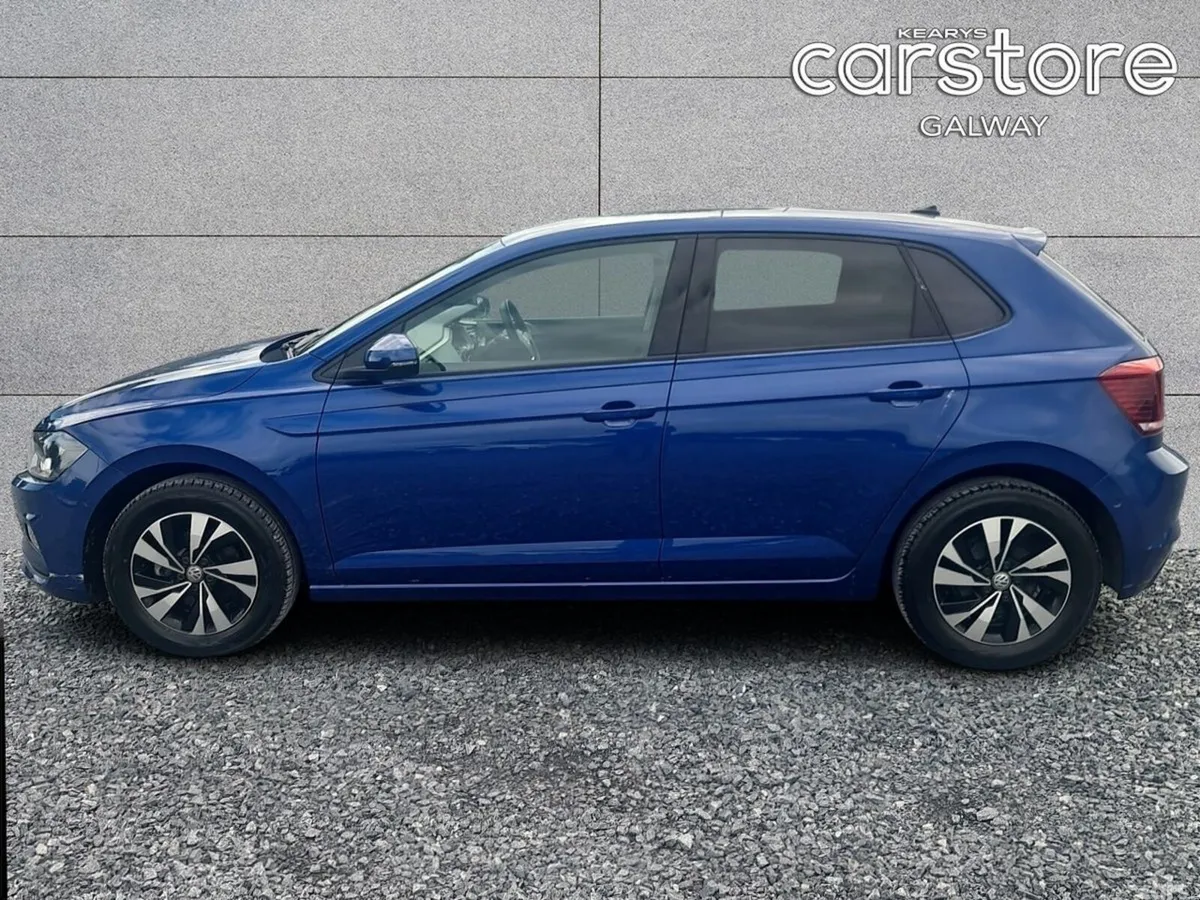 Volkswagen Polo Hatchback, Petrol, 2018, Blue