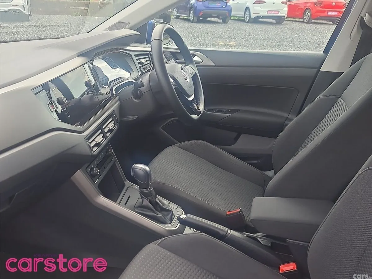 Volkswagen Polo Hatchback, Petrol, 2018, Blue
