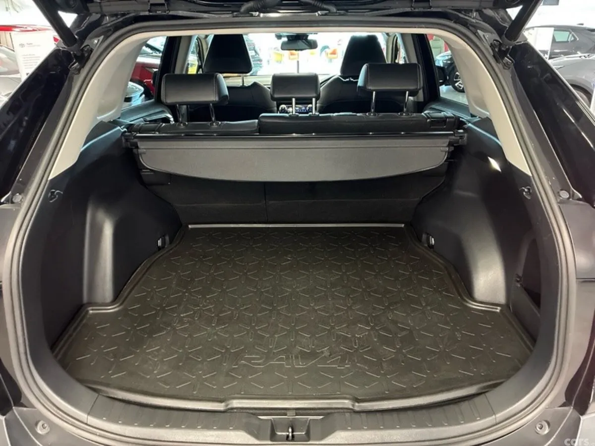 Toyota RAV4 SUV, Petrol Hybrid, 2022, Black
