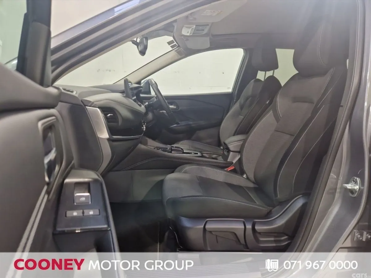 Nissan Qashqai MPV, Petrol Hybrid, 2023, Grey