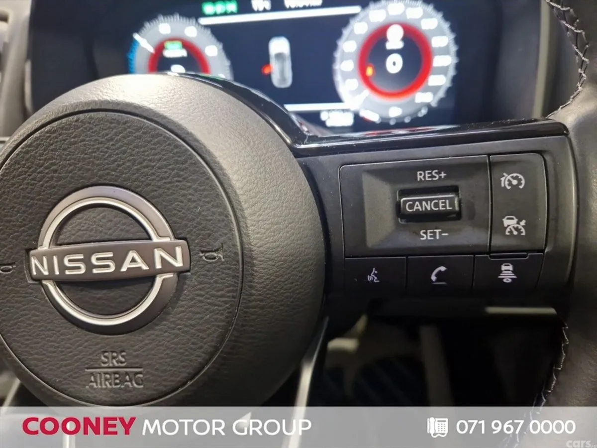 Nissan Qashqai MPV, Petrol Hybrid, 2023, Grey