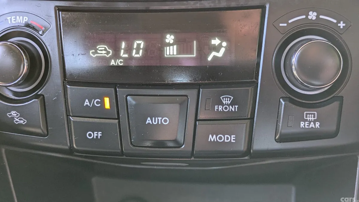 Suzuki Swift Hatchback, Petrol, 2015, Blue