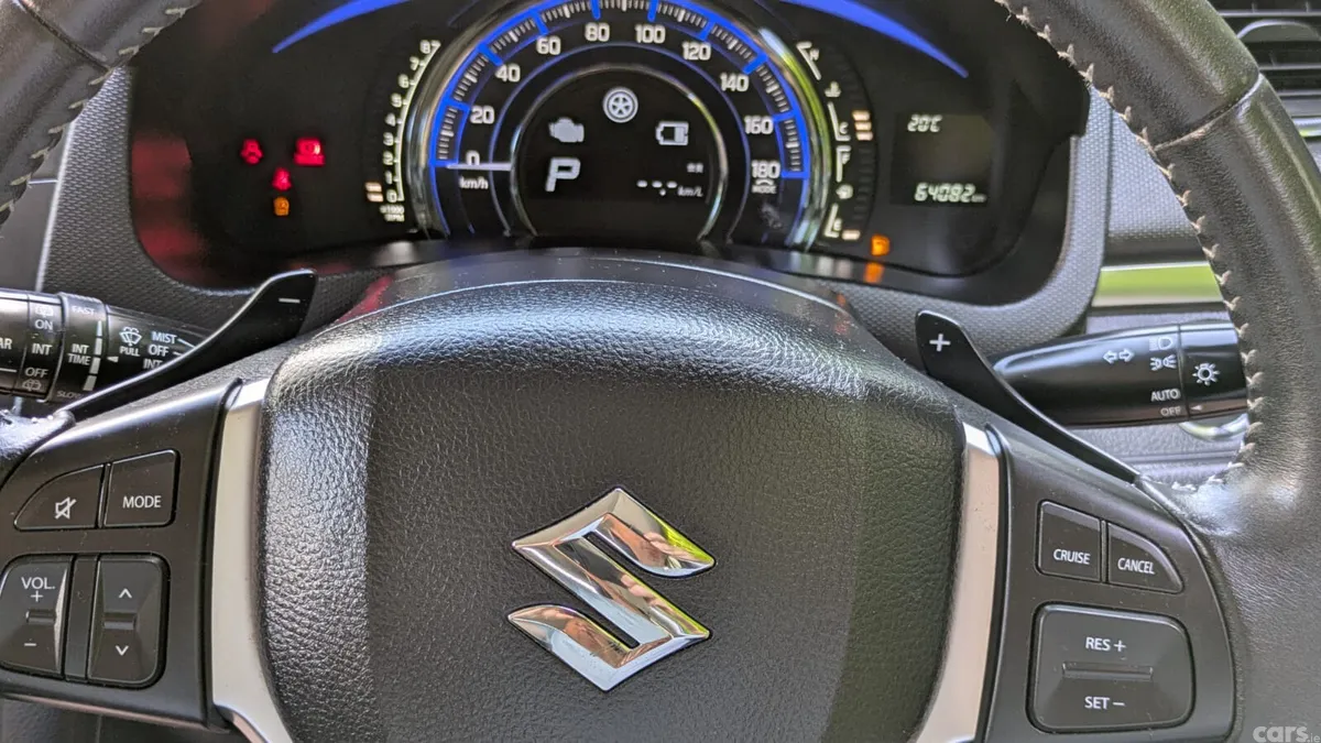 Suzuki Swift Hatchback, Petrol, 2015, Blue