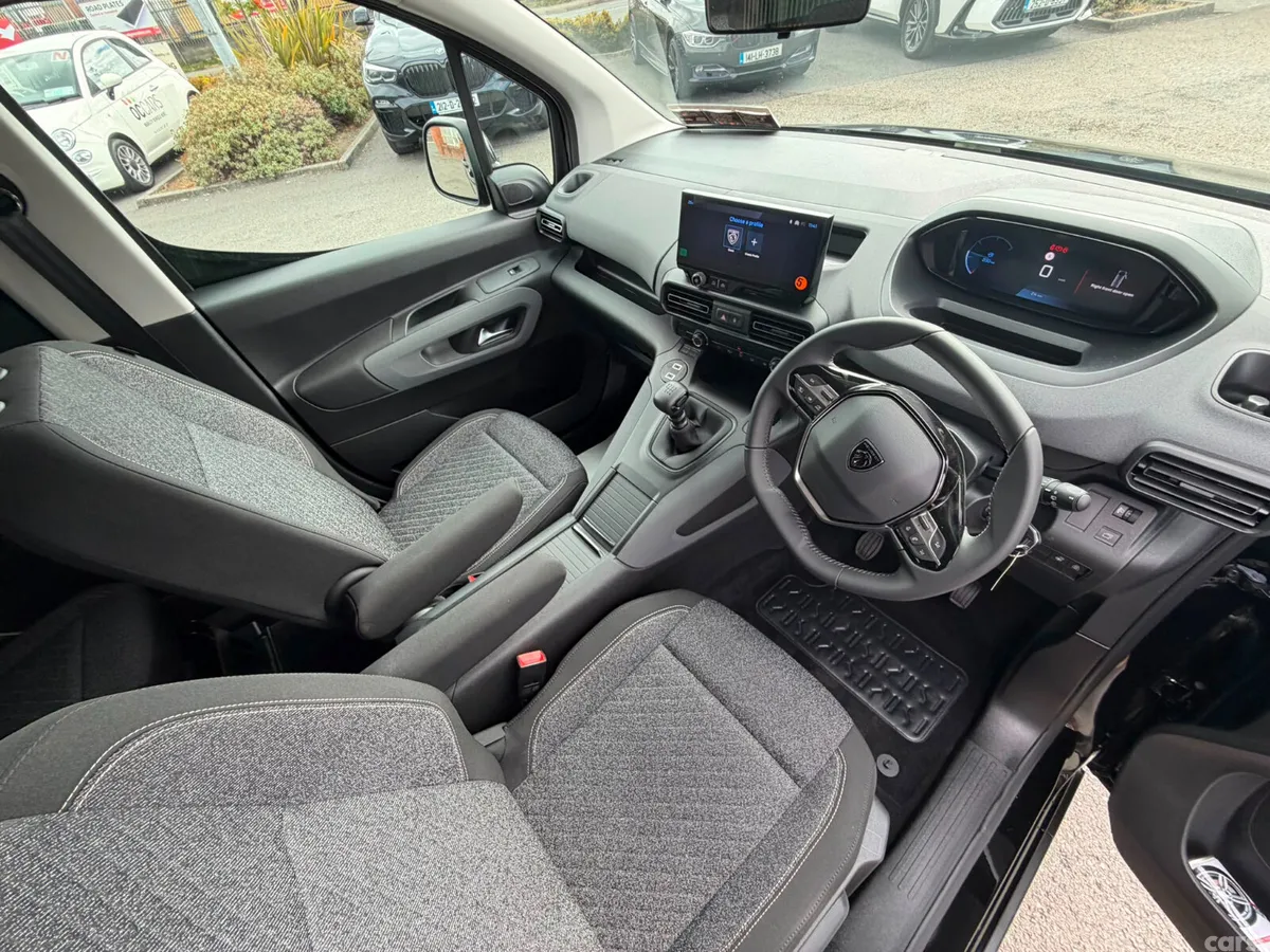 Peugeot Rifter MPV, Diesel, 2026, Black