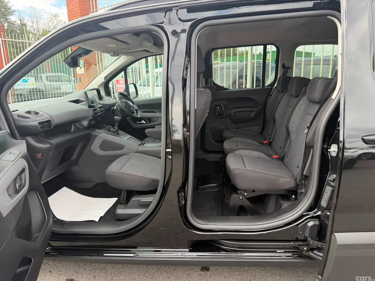 Peugeot Rifter MPV, Diesel, 2026, Black