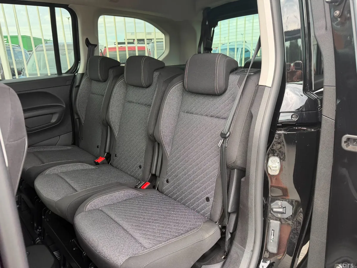 Peugeot Rifter MPV, Diesel, 2026, Black
