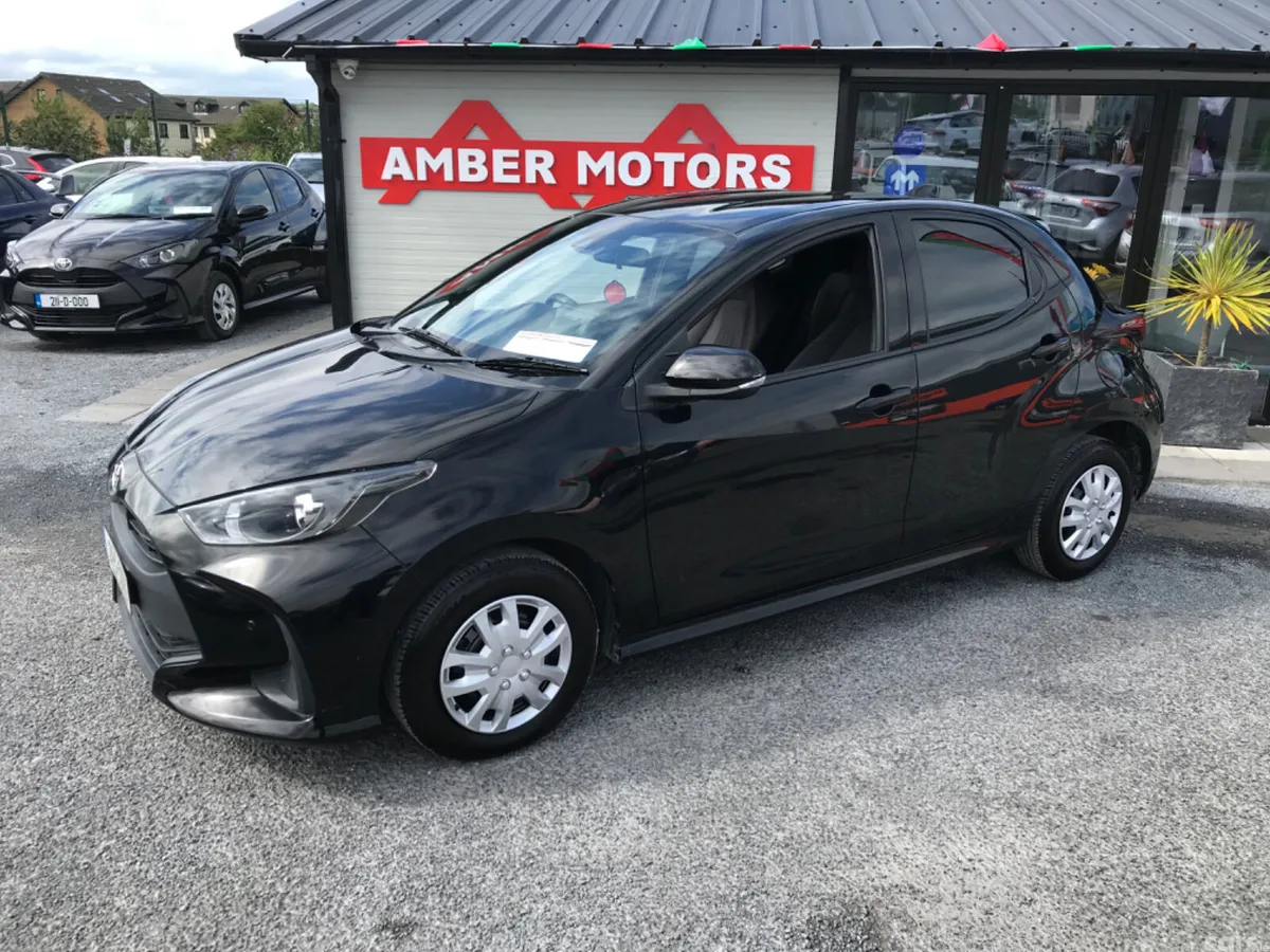 Toyota Yaris Hatchback, Petrol, 2021, Black