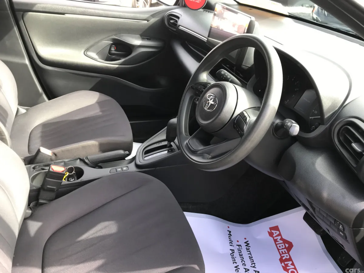 Toyota Yaris Hatchback, Petrol, 2021, Black