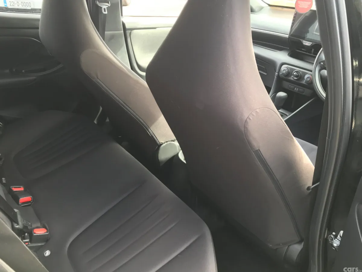 Toyota Yaris Hatchback, Petrol, 2021, Black