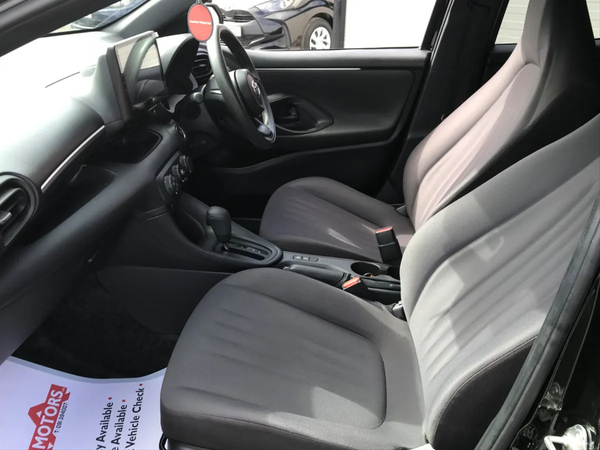 Toyota Yaris Hatchback, Petrol, 2021, Black