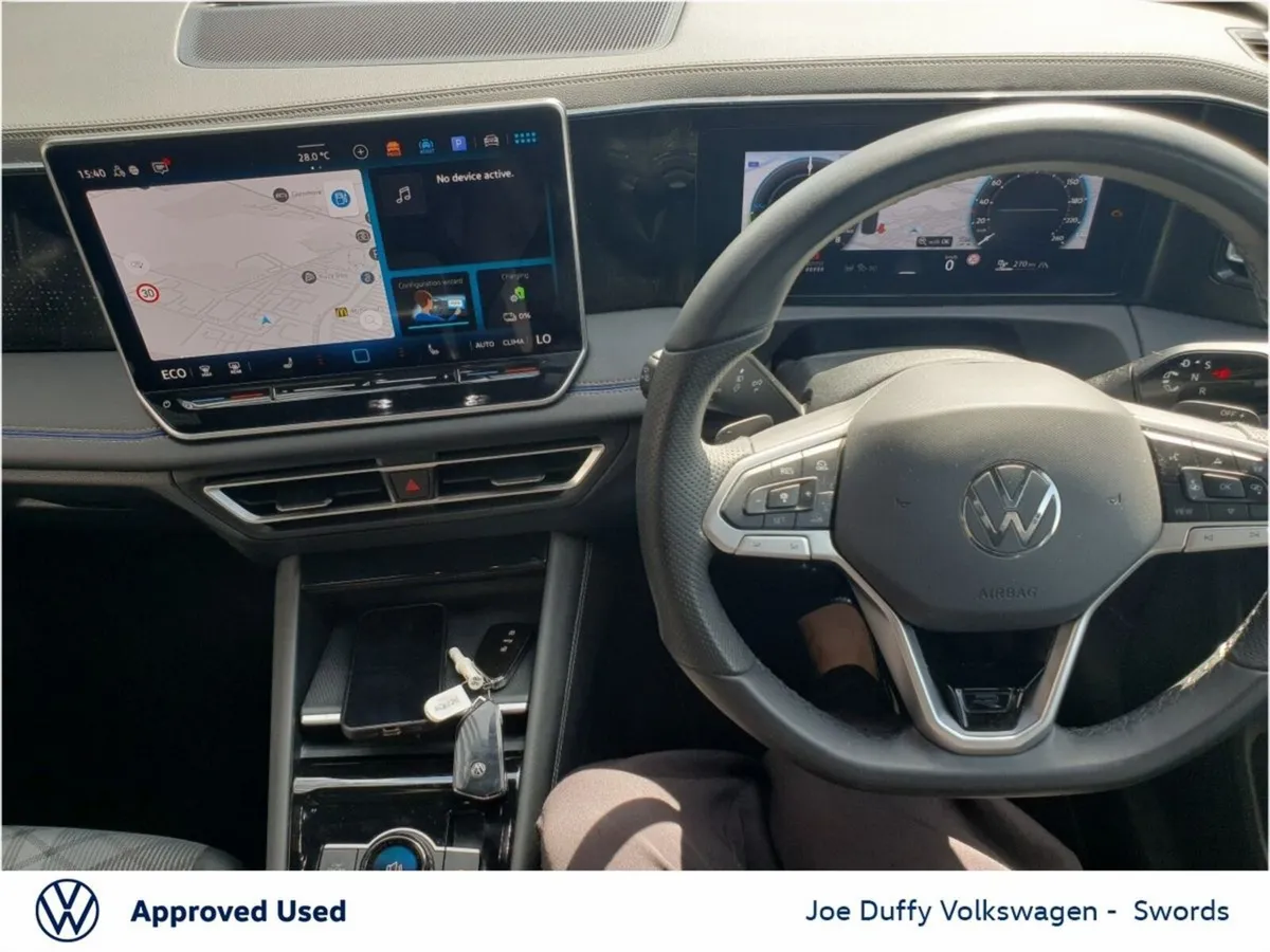 Volkswagen Tiguan SUV, Petrol Plug-in Hybrid, 2024, Black