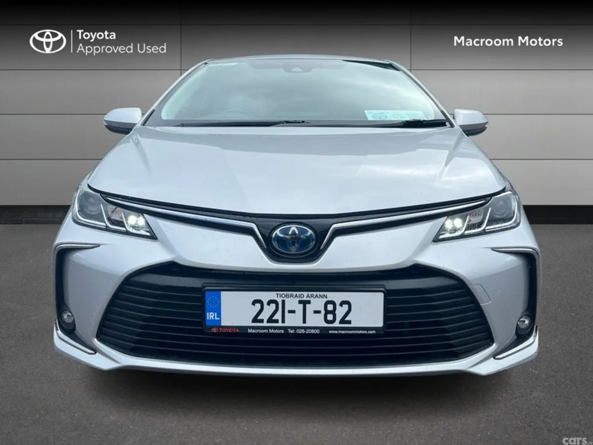 Toyota Corolla Saloon, Petrol Hybrid, 2022, Grey
