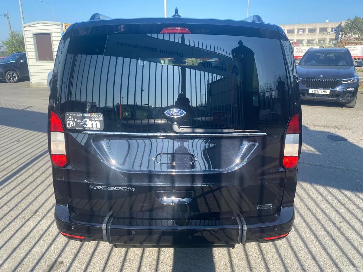 Ford Tourneo Connect Estate, Diesel, 2026, Black