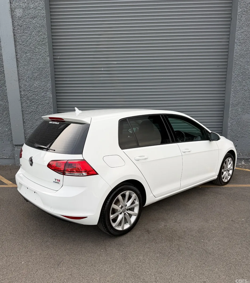 Volkswagen Golf Hatchback, Petrol, 2015, White