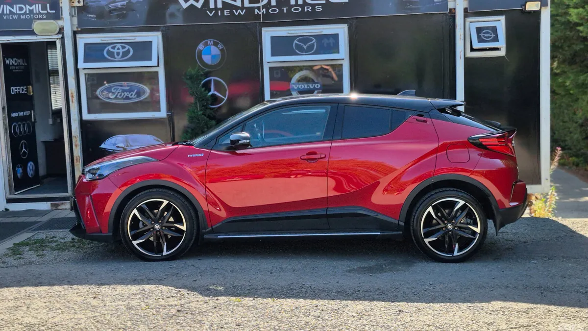 Toyota C-HR Hatchback, Petrol Hybrid, 2022, Red