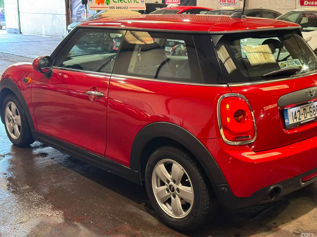 Mini One Hatchback, Petrol, 2014, Red
