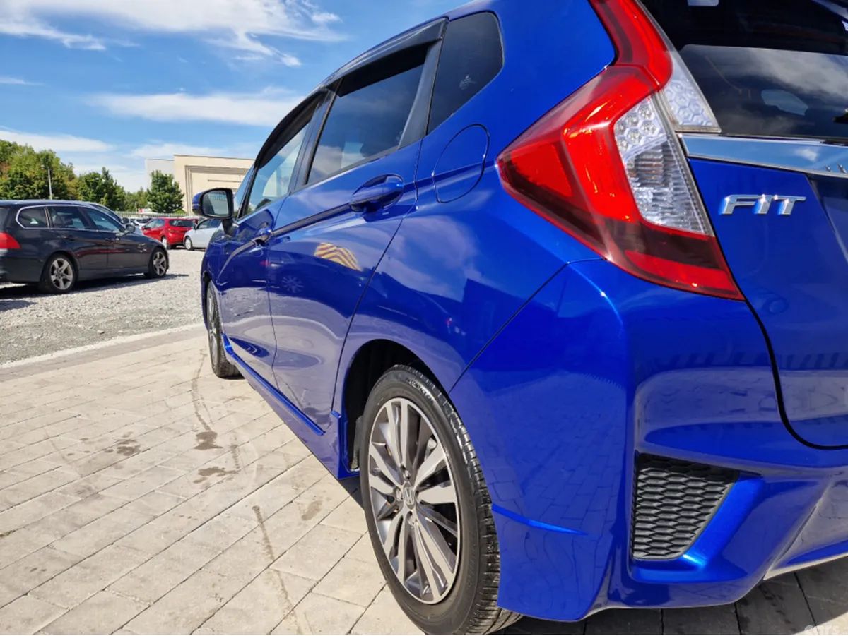 Honda Fit Hatchback, Petrol Hybrid, 2013, Blue