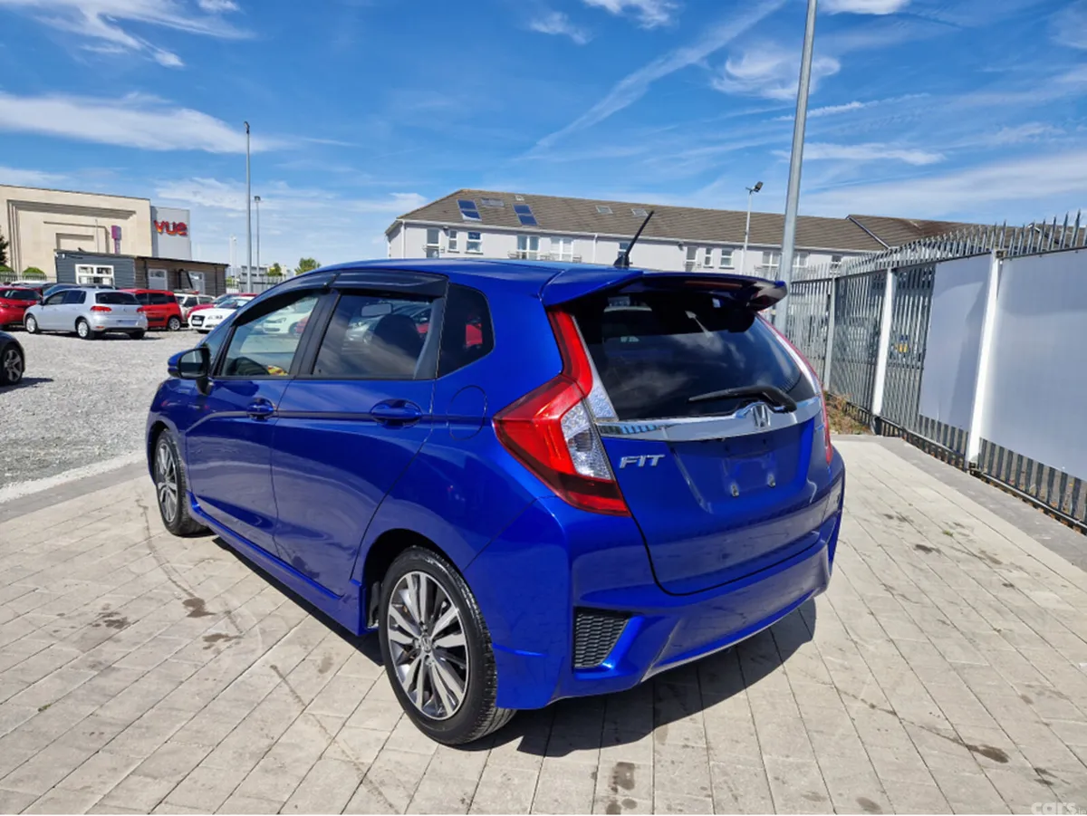 Honda Fit Hatchback, Petrol Hybrid, 2013, Blue