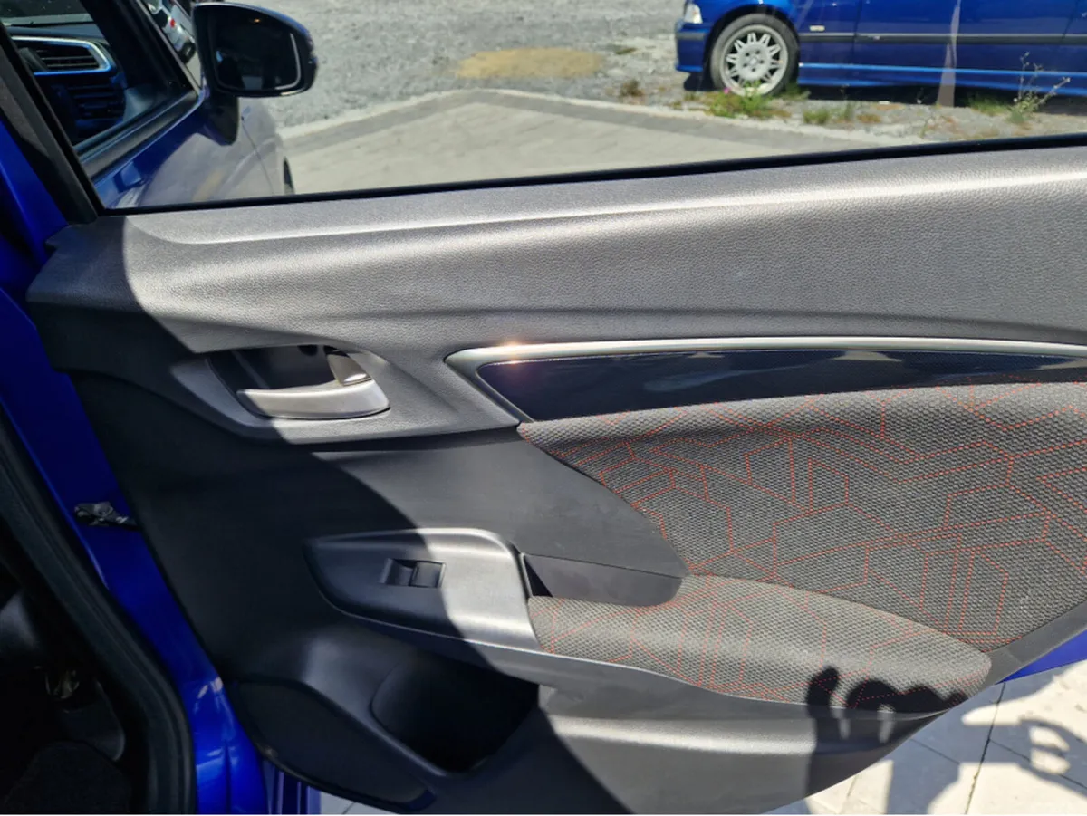 Honda Fit Hatchback, Petrol Hybrid, 2013, Blue