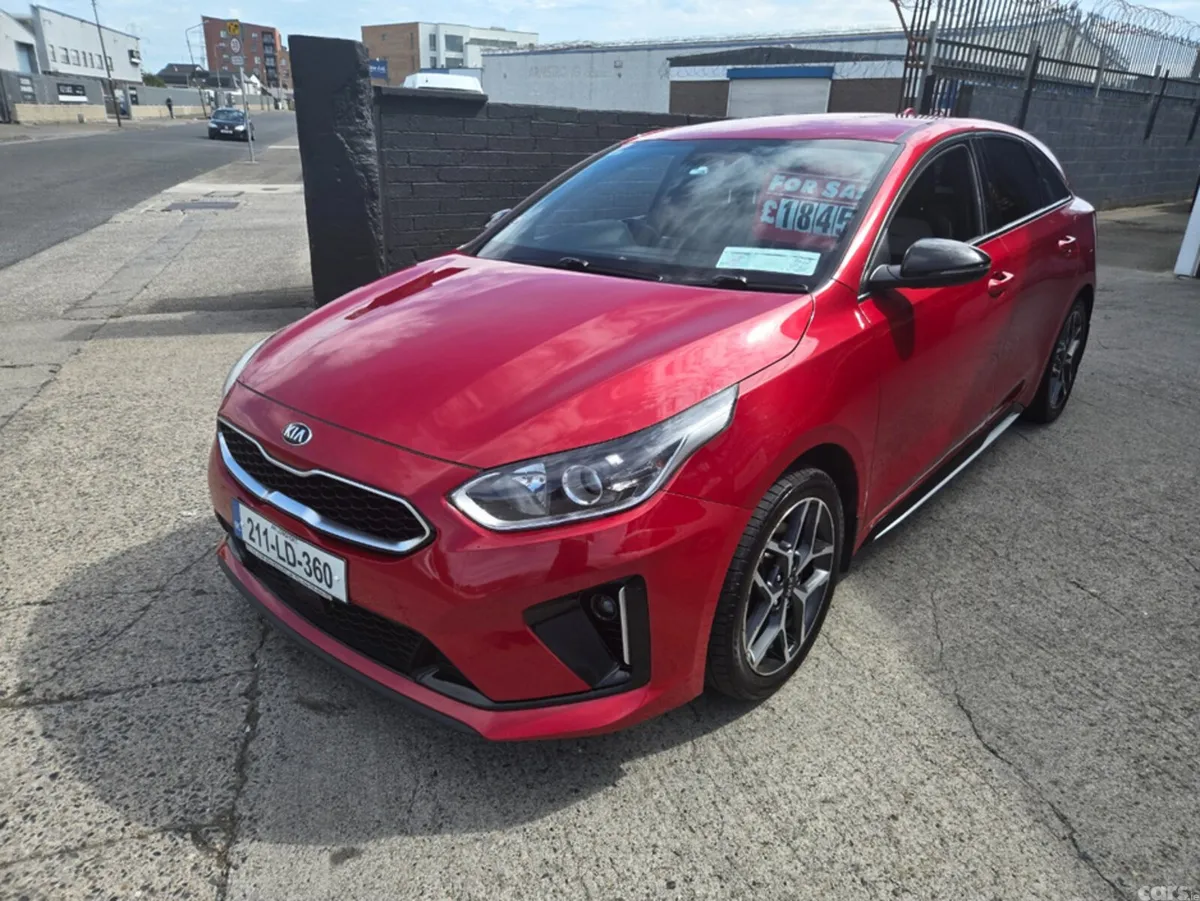 Kia ProCeed Hatchback, Diesel, 2021, Red
