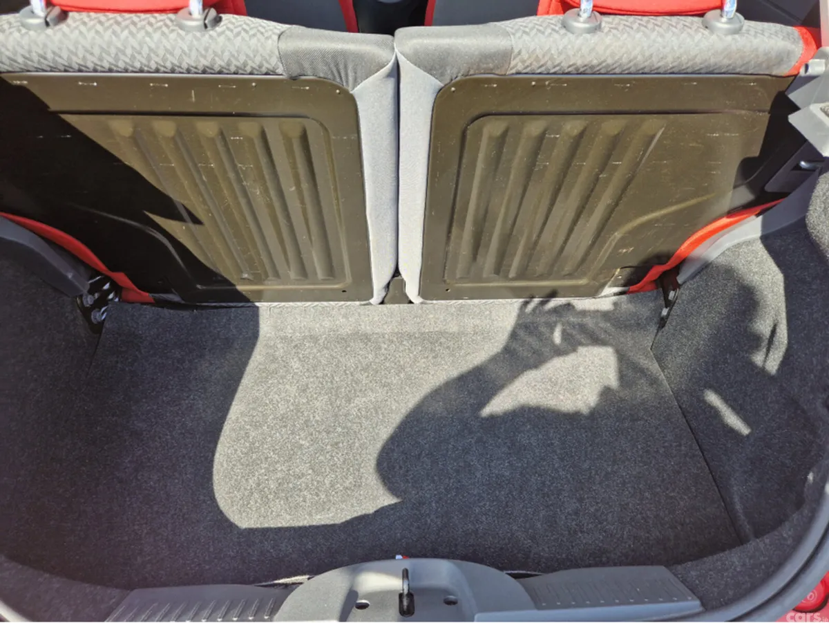 Fiat 500 Hatchback, Petrol, 2017, Red