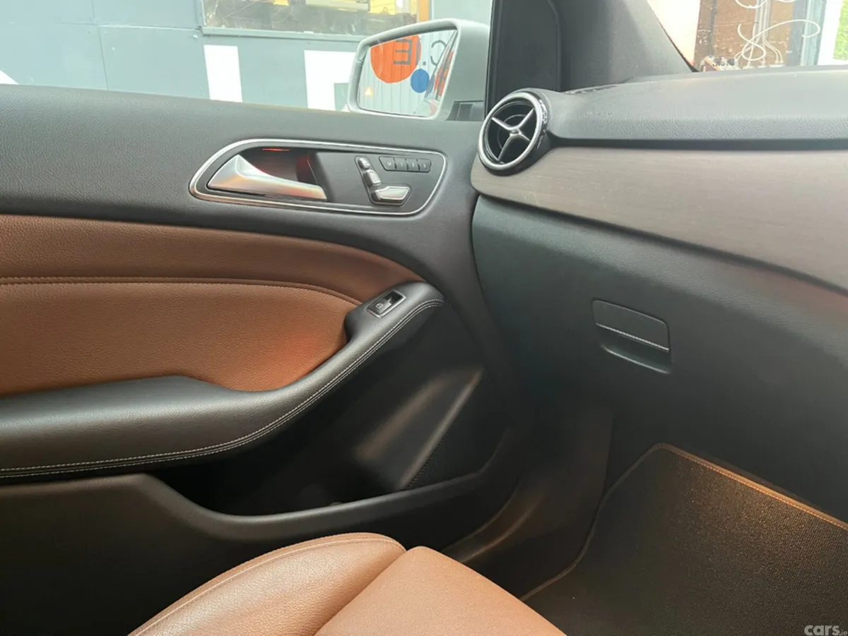 Mercedes-Benz B-Class Estate, Petrol, 2016, Silver