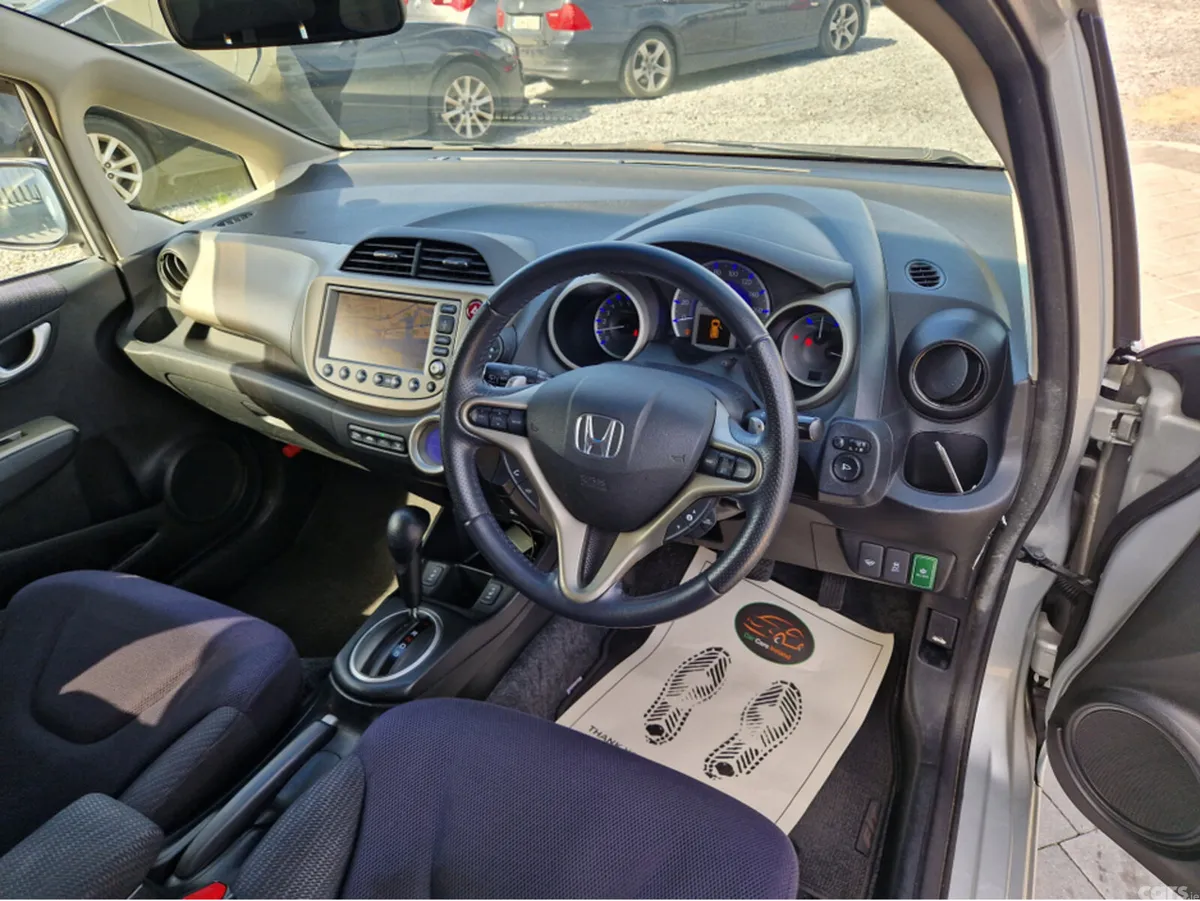 Honda Fit Hatchback, Petrol Hybrid, 2013, Silver