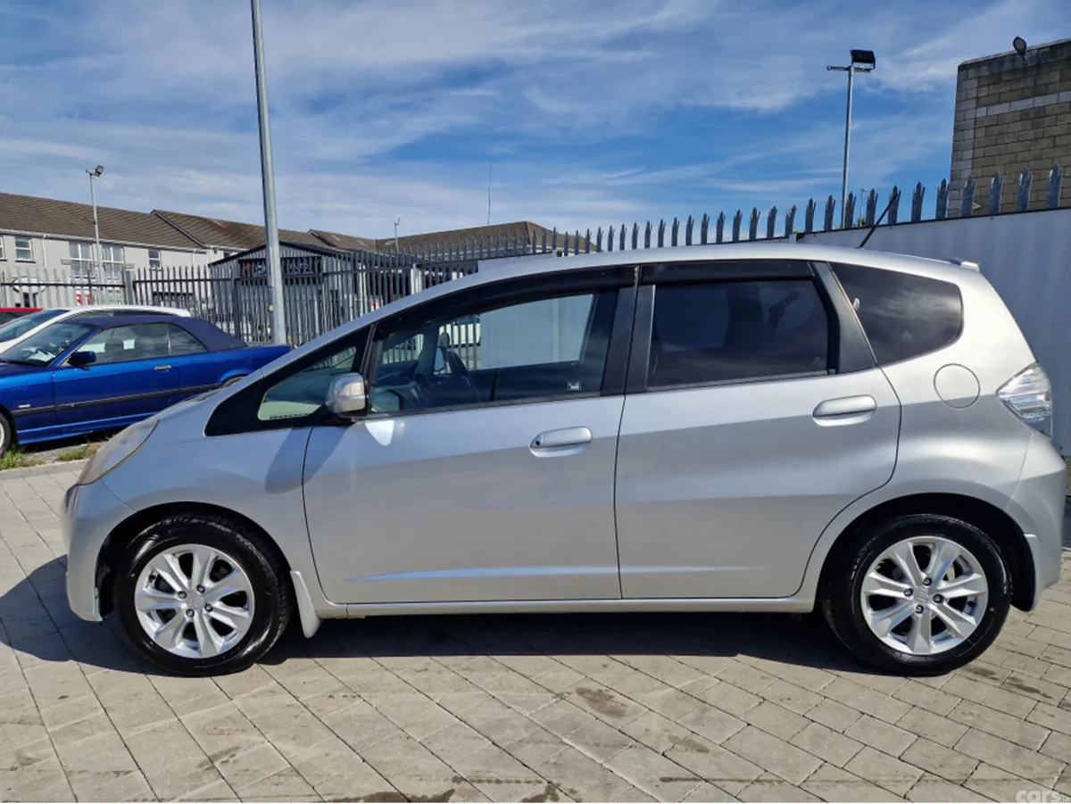 Honda Fit Hatchback, Petrol Hybrid, 2013, Silver