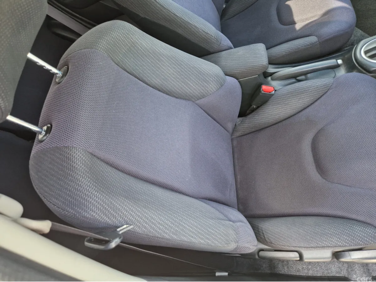 Honda Fit Hatchback, Petrol Hybrid, 2013, Silver