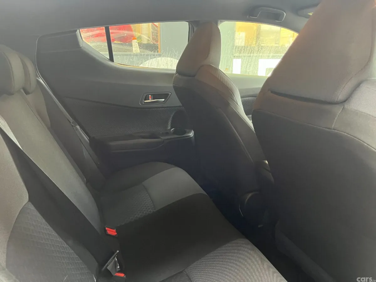 Toyota C-HR SUV, Petrol Plug-in Hybrid, 2020, White