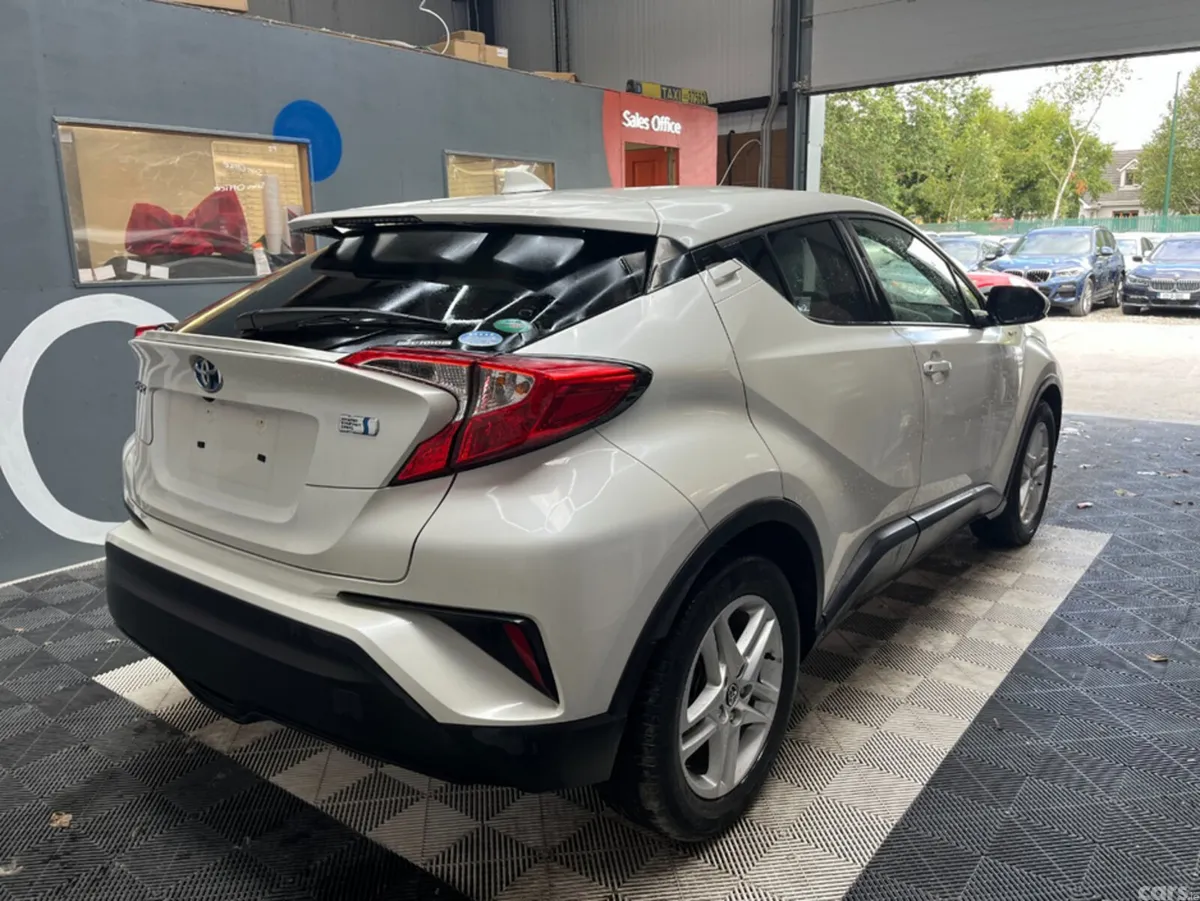 Toyota C-HR SUV, Petrol Plug-in Hybrid, 2020, White