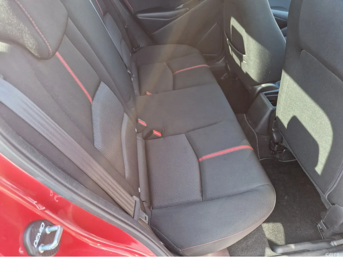 Mazda Mazda2 Hatchback, Diesel, 2016, Red