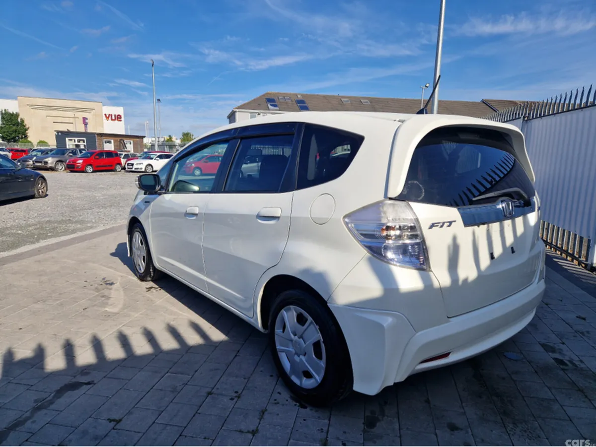 Honda Fit Hatchback, Petrol Hybrid, 2013, White