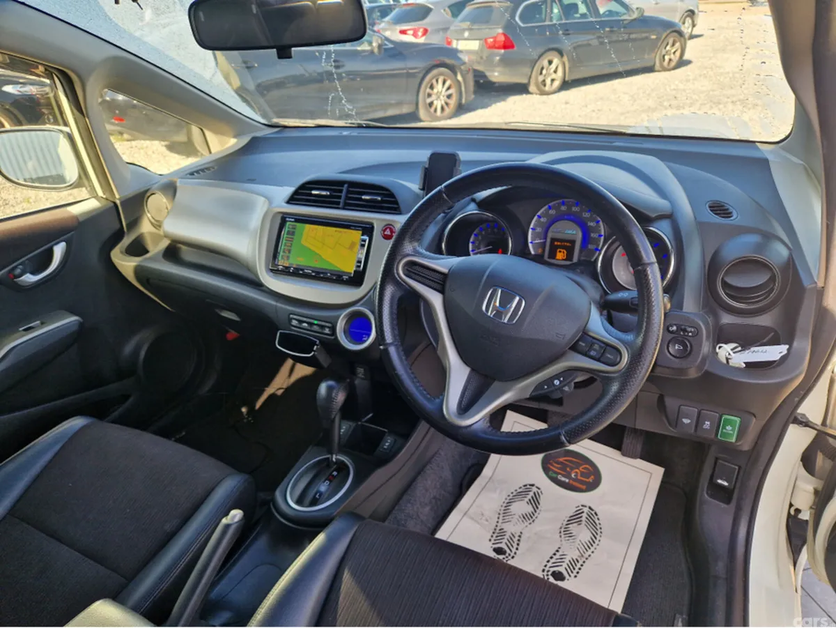 Honda Fit Hatchback, Petrol Hybrid, 2013, White
