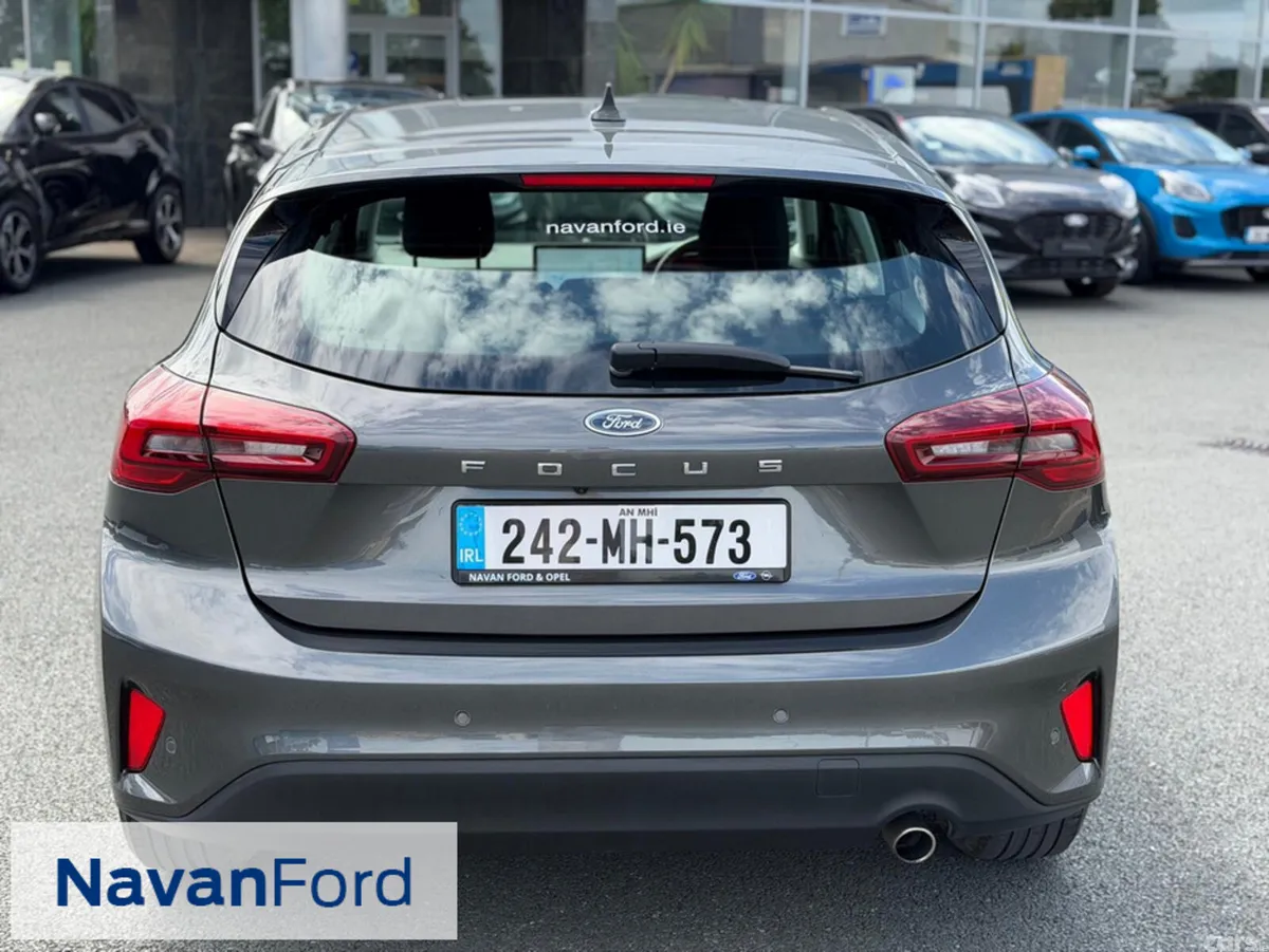 Ford Focus Hatchback, Diesel, 2024, Grey