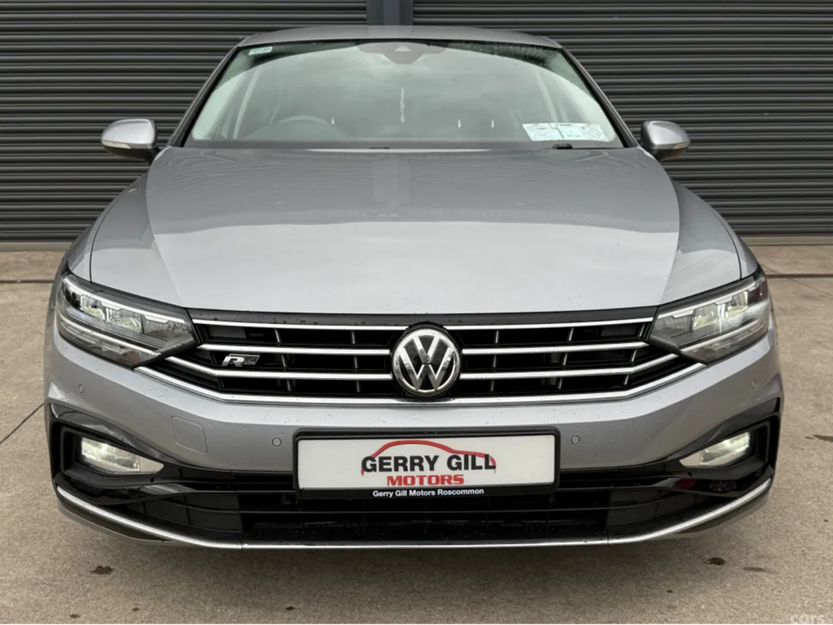Volkswagen Passat Saloon, Diesel, 2020, Grey
