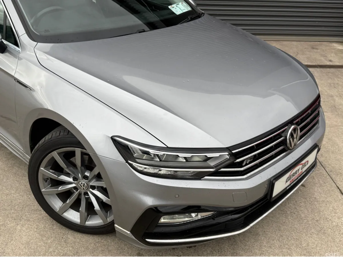 Volkswagen Passat Saloon, Diesel, 2020, Grey