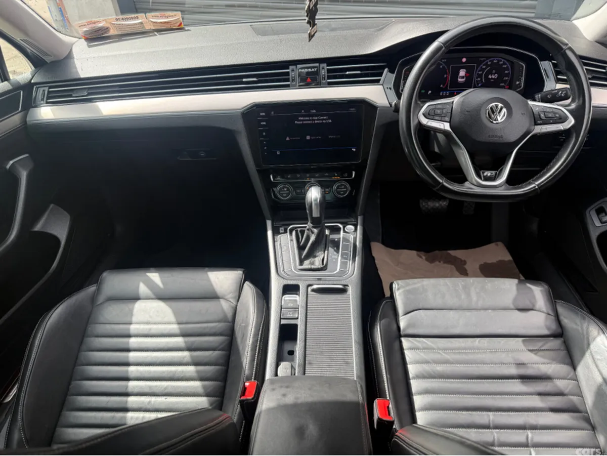 Volkswagen Passat Saloon, Diesel, 2020, Grey