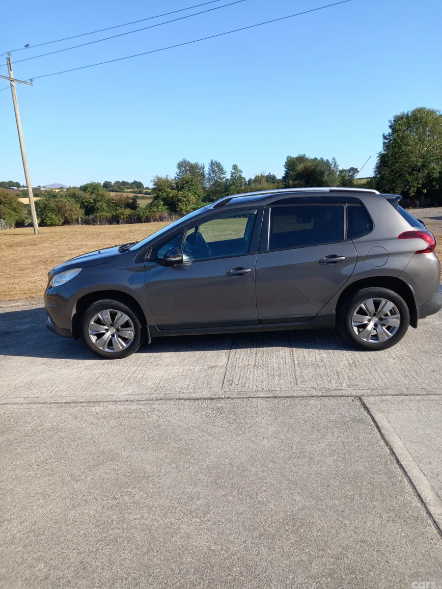 Peugeot 2008 Estate, Diesel, 2017, Grey