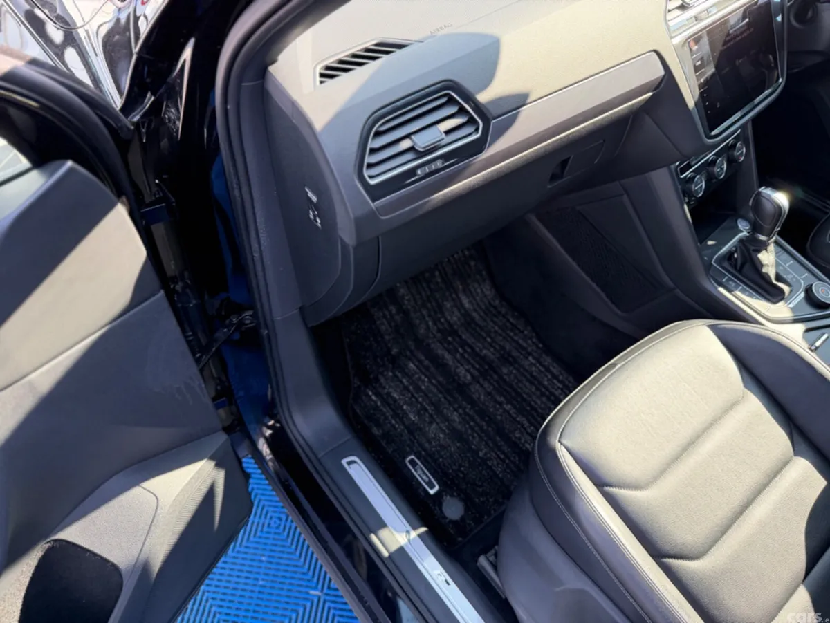 Volkswagen Tiguan MPV, Diesel, 2018, Black