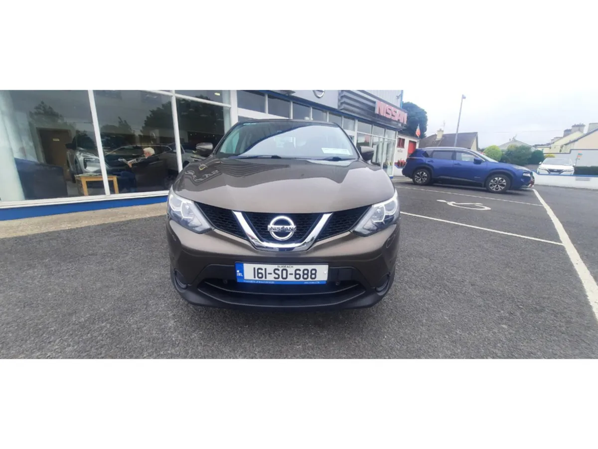 Nissan Qashqai MPV, Diesel, 2016, Brown