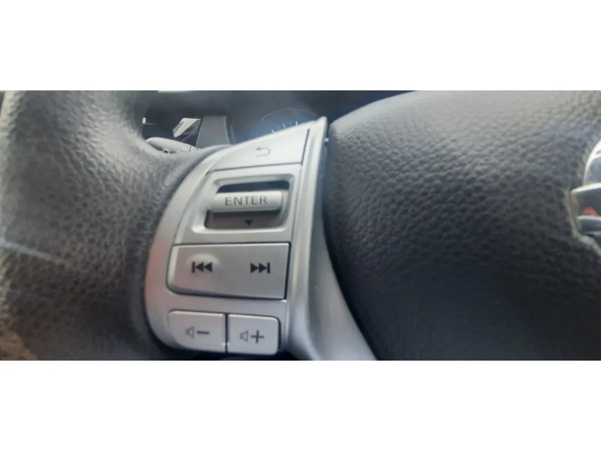 Nissan Qashqai MPV, Diesel, 2016, Brown
